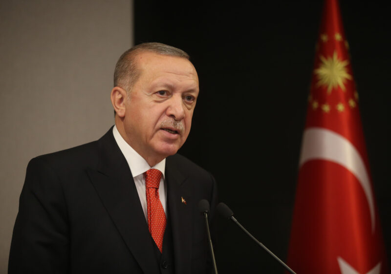 Türkiye Cumhurbaşkanı Recep Tayyip Erdoğan, Cumhurbaşkanlığı Kabine Toplantısı'nın ardından açıklamalarda bulundu. ( Mustafa Kamacı - Anadolu Ajansı )