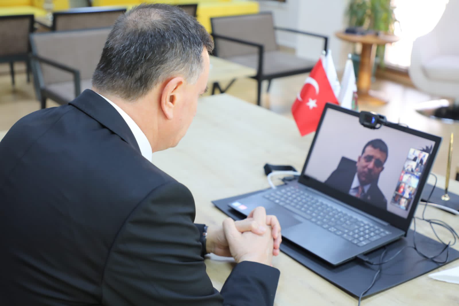 ON BÜYÜKŞEHİR BELEDİYE BAŞKANI BULUŞTU (2)