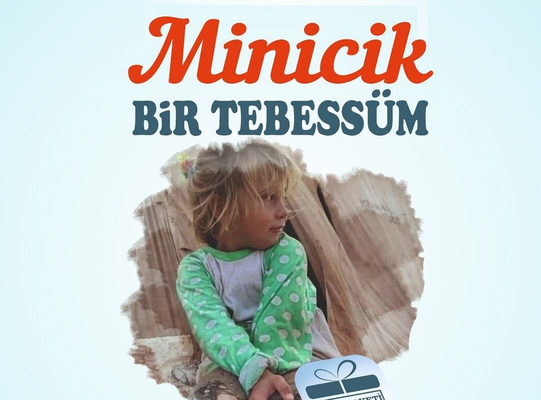 Minicik-Bir-Tebessüm-İçin-1