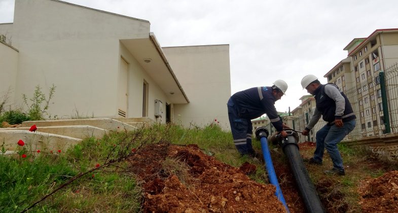 DÜĞÜNYURDU TOKİ KONUTLARININ SU İLETİM SORUNU ÇÖZÜLÜYOR (3)