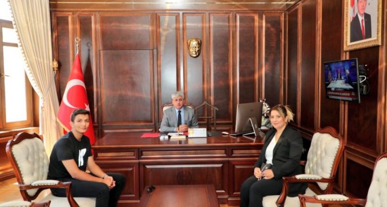 01-26-07-22-SehitAilesiZiyaret-840x478