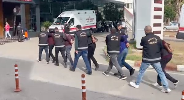 0x0-hatayda-11-hirsizlik-suphelisi-yakalandi-1669036901263