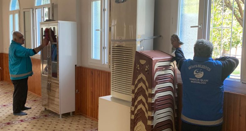 Antakya Belediyesi İbadethane Temizliklerine Devam Ediyor (1)