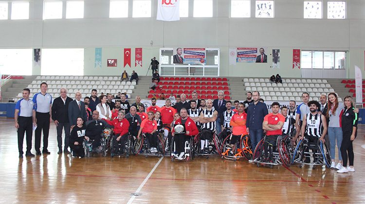 engelli-basketcilere-plaket