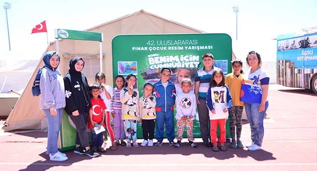 deprem-bolgesindeki-cocuklarla-bir-araya-geliyor