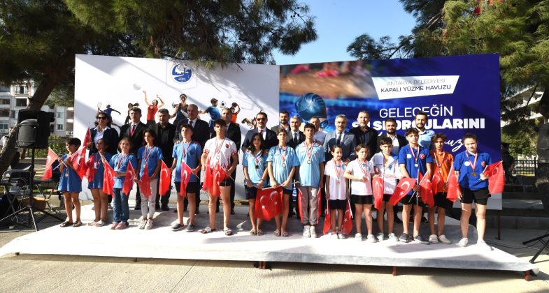 100. yılda 100 sporcu yüzme şenlikleri (1)