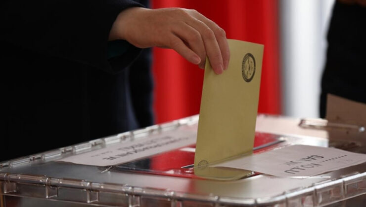 abdde-turkiyedeki-14-mayis-secimleri-icin-oy-kullanma-islemi-basladi-GJbi-740x420