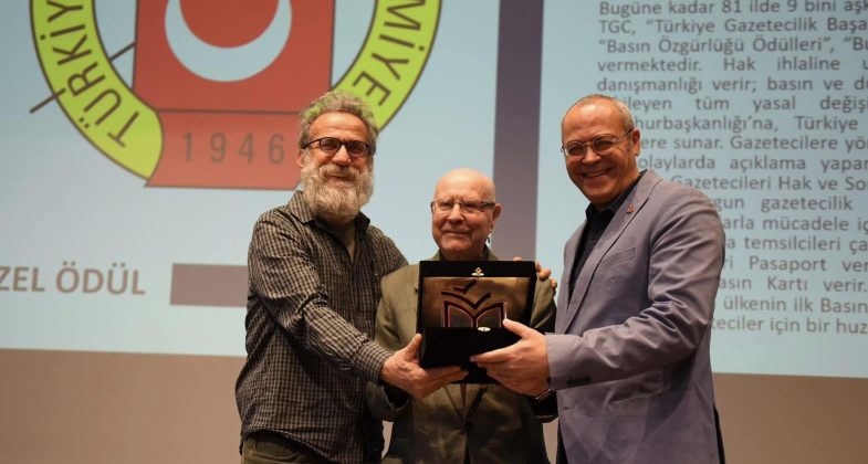 Düşünce ve İfade Özgürlüğü Özel Ödülü Türkiye Gazeteciler Cemiyeti‘ne verildi
