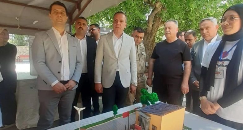 anadolu-imam-hatip-lisesinde-bilim-fuari