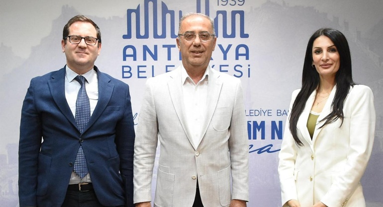 iller-bankasindan-baskan-yapara-ziyaret