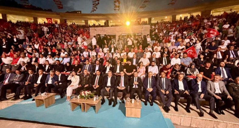 15-temmuz-aziz-milletimizin-vakari-ve-namusudur
