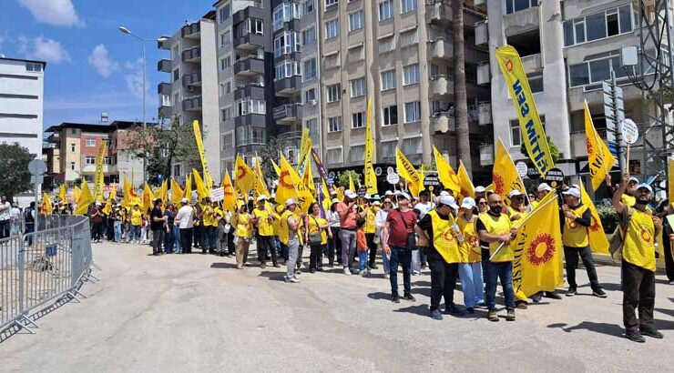 Hatay’da 1 Mayıs Coşkusu Sokaklara Taştı