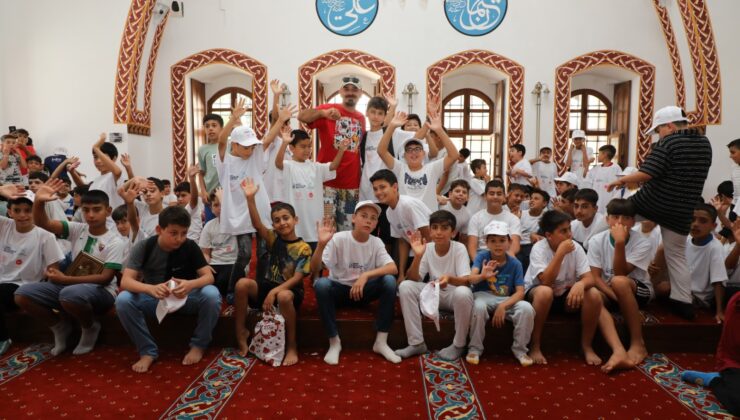 Çocuklar Yaz Okulu Cami Buluşmalarında Bir Araya Geldi