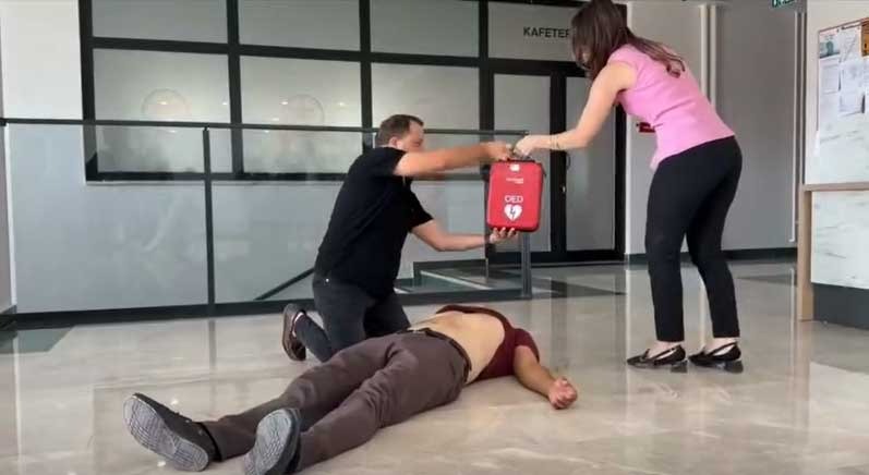 Hatay’da Hayat Kurtaran Otomatik Şok Cihazları Hizmete Alındı