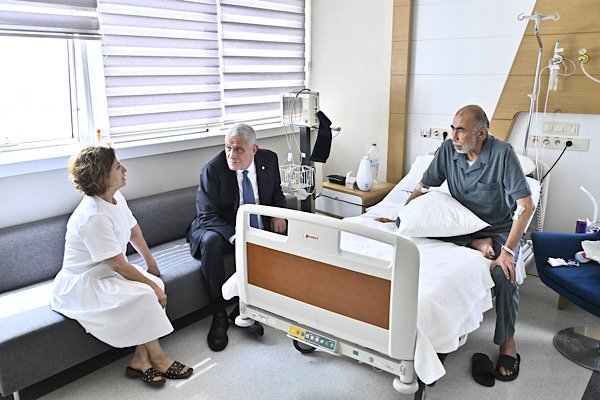 Genel Başkandan Hatay Milletvekiline Geçmiş Olsun Ziyareti