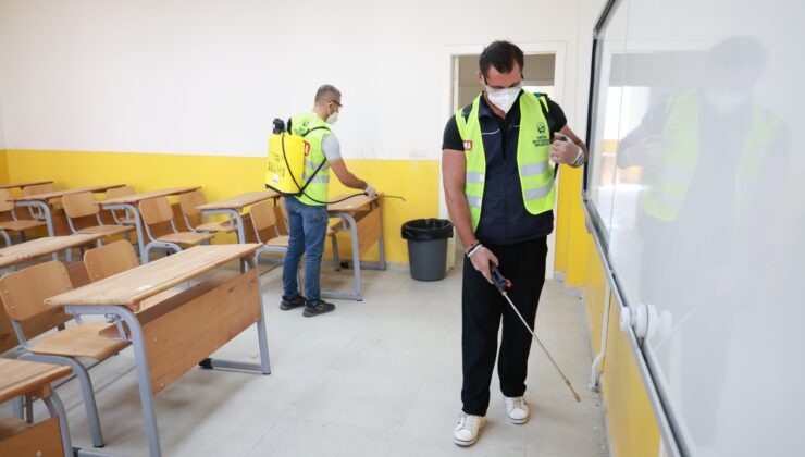 Okullar Açılmadan Haşereye Karşı İlaçlanıyor