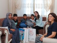 Esra Masatlı, Çocukların Sevincine Sarıldı!