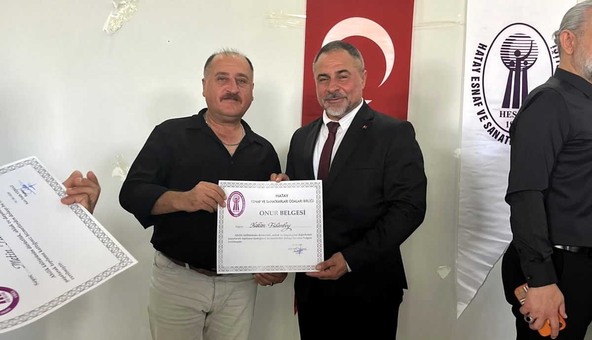 Fidanboy Erkek Kuaförü’ne Ahilik Onur Belgesi