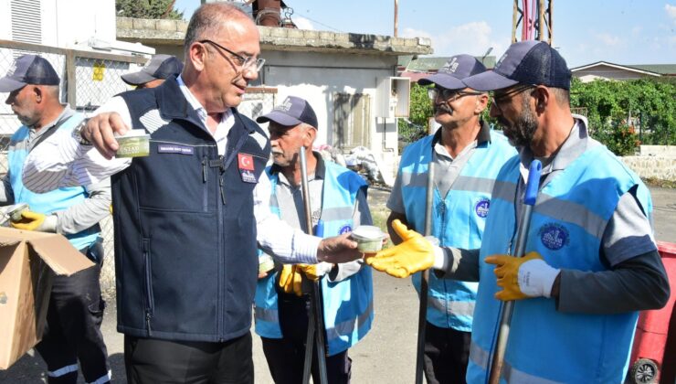 Yapar’dan Sıcak Havada Sahada Çalışanlara Dondurma İkramı