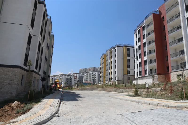 Altınözü’nde 2 ve 3’üncü etap TOKİ konutlarının teslim tarihi belli oldu