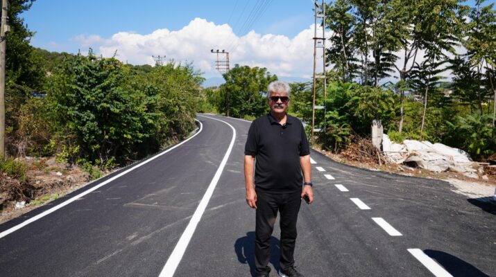Muhtar Gültekin: “40 yıldır yapılmayan yolu Başkan Öntürk yaptı”