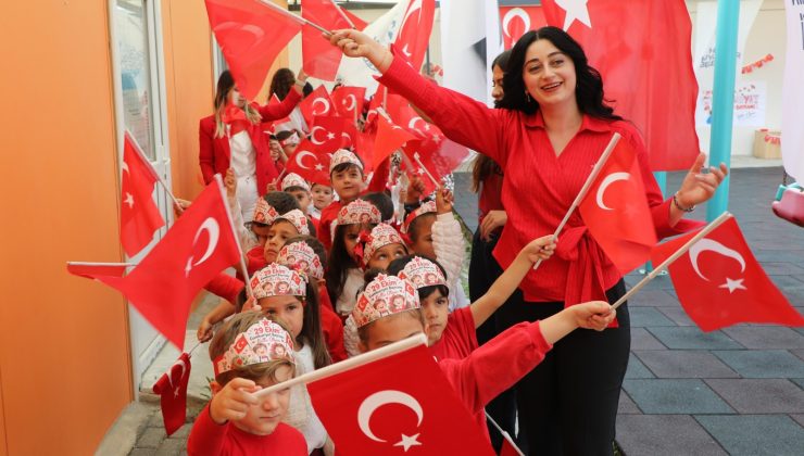 Çocuklar Cumhuriyet Bayramını Coşkuyla Kutluyor