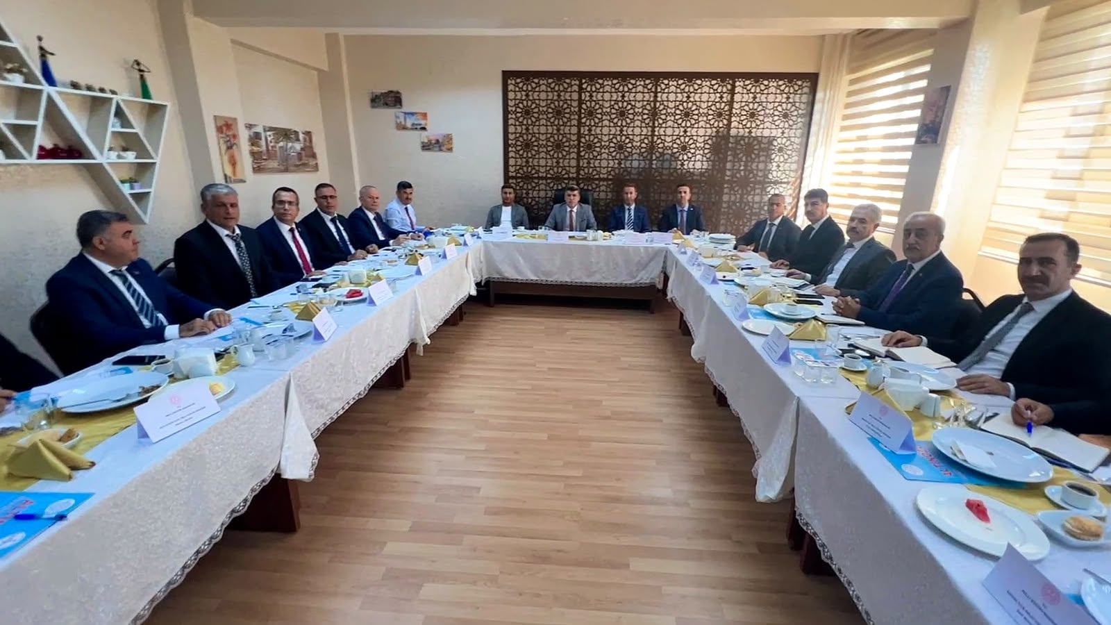 İlçe Milli Eğitim Müdürleri Altınözü’nde Toplandı