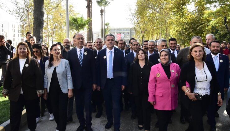 Gastro Antakya Festivali Coşkulu Kortejle Başladı