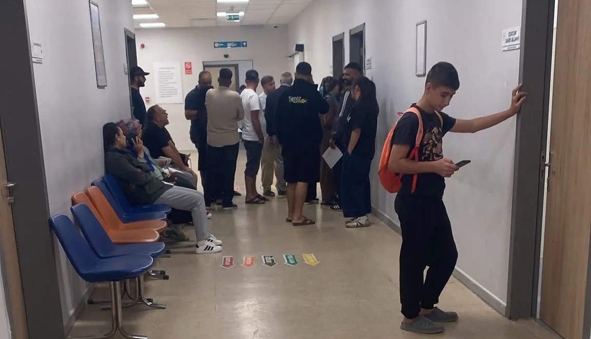 Zehirlenme Şüphesiyle 15 Kişi Hastanelik Oldu!