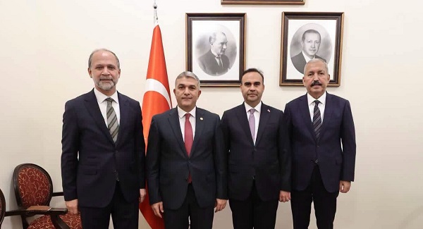 Ak Parti Hatay Milletvekillerinden Bakan Kacır’a Ziyaret