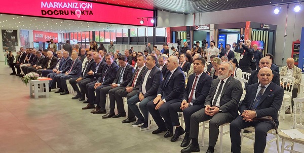 DOĞAN AYDIN, AYMOD FUARI’NDA HATAY AYAKKABI SEKTÖRÜNÜN POTANSİYELİNE DİKKAT ÇEKTİ