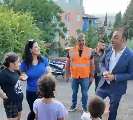Başkan Özgün, Asfalt Çalışmalarını İnceledi, Vatandaşlarla Sohbet Etti