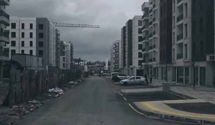 Armutlu Caddesi Yeniden Trafiğe Açıldı